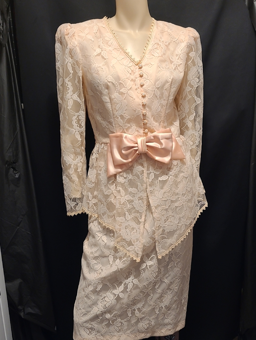 VINTAGE Peach Lace Two-Piece Dress with Satin Bow Nu-Mode